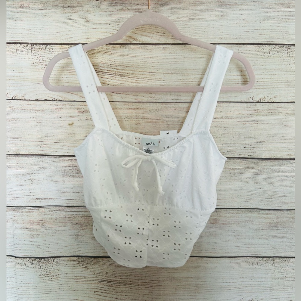 Rue21 Women’s White Eyelet Cropped Sweetheart Neck Tie Tank Top Size XL NWT - Picture 6 of 11